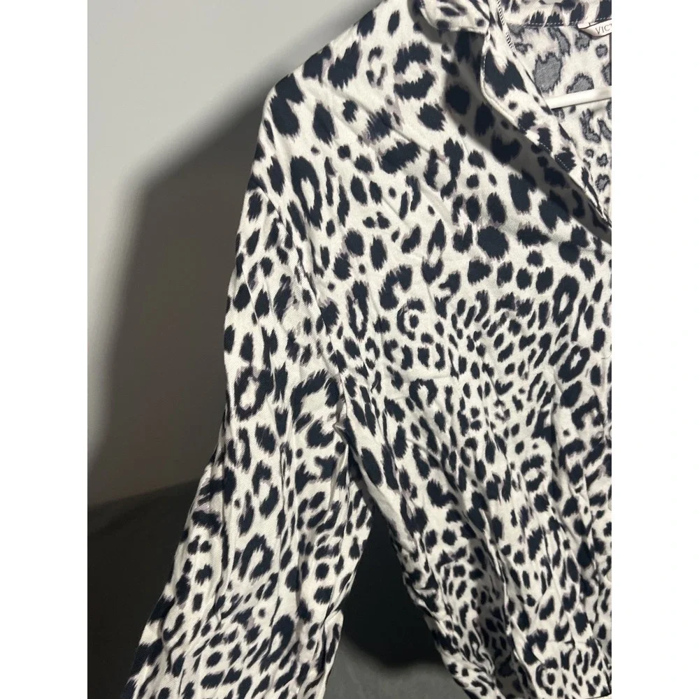 Victoria's Secret‎ Women's XS Leopard Print Button-Up Pajama Sleep Shirt Top